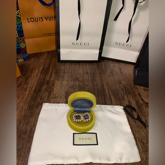 GUCCI Crystal Double G earrings in aged gold finish. - Picture 4 of 7